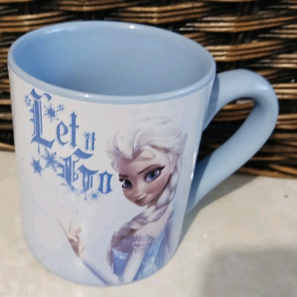 EUC Disneys Frozen Let It Go Coffee Cup Mugs 14 Ozs #110